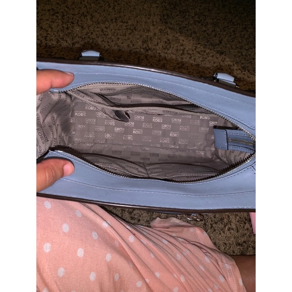 Michael Kors - Picture 2 of 2